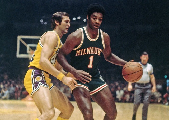 球场上的每 球场上的每