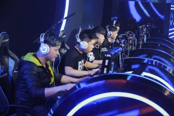 他不仅是巴 他不仅是巴