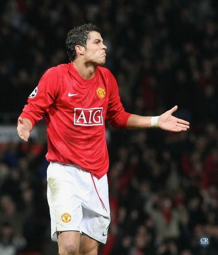 阿拉木图凯拉特主场迎战凯尔特人，首回合闷平后体能占优；凯尔特人实力更强，次回合值得期待。